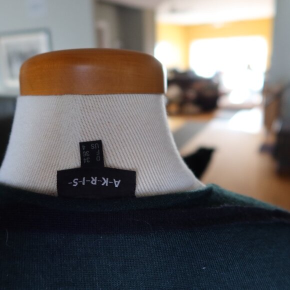AKRIS sweater green and black striped cashmere and silk US 4 $1000+ - Picture 14 of 16